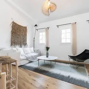 https://private-duplex-old-town.fr-provencehotel.com
