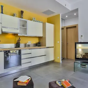 https://1-mn-sea-splendid-terrace-for-4-d.fr-provencehotel.com